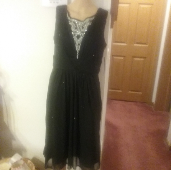 💚Beautiful dress size 8 HOLIDAY PARTY 😊? - Picture 1 of 3